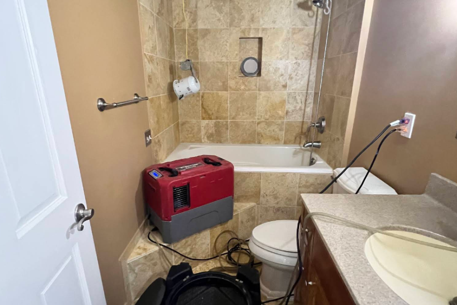 Emergency Water Damage Response & Water Mitigation 1